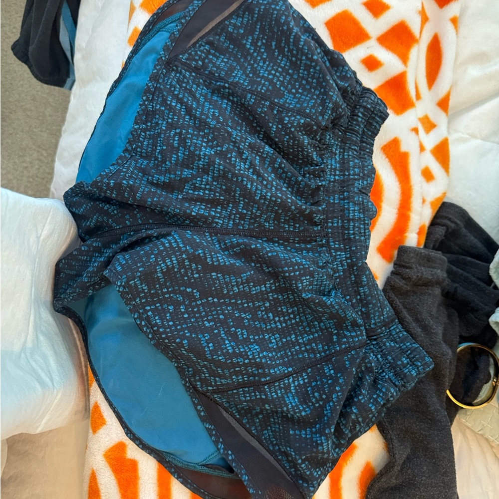 Lululemon Athletica Blue Patterned Athletic Shorts